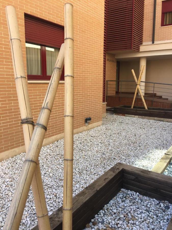 VUT sencilla y cómoda en Ávila capital. Exterior foto